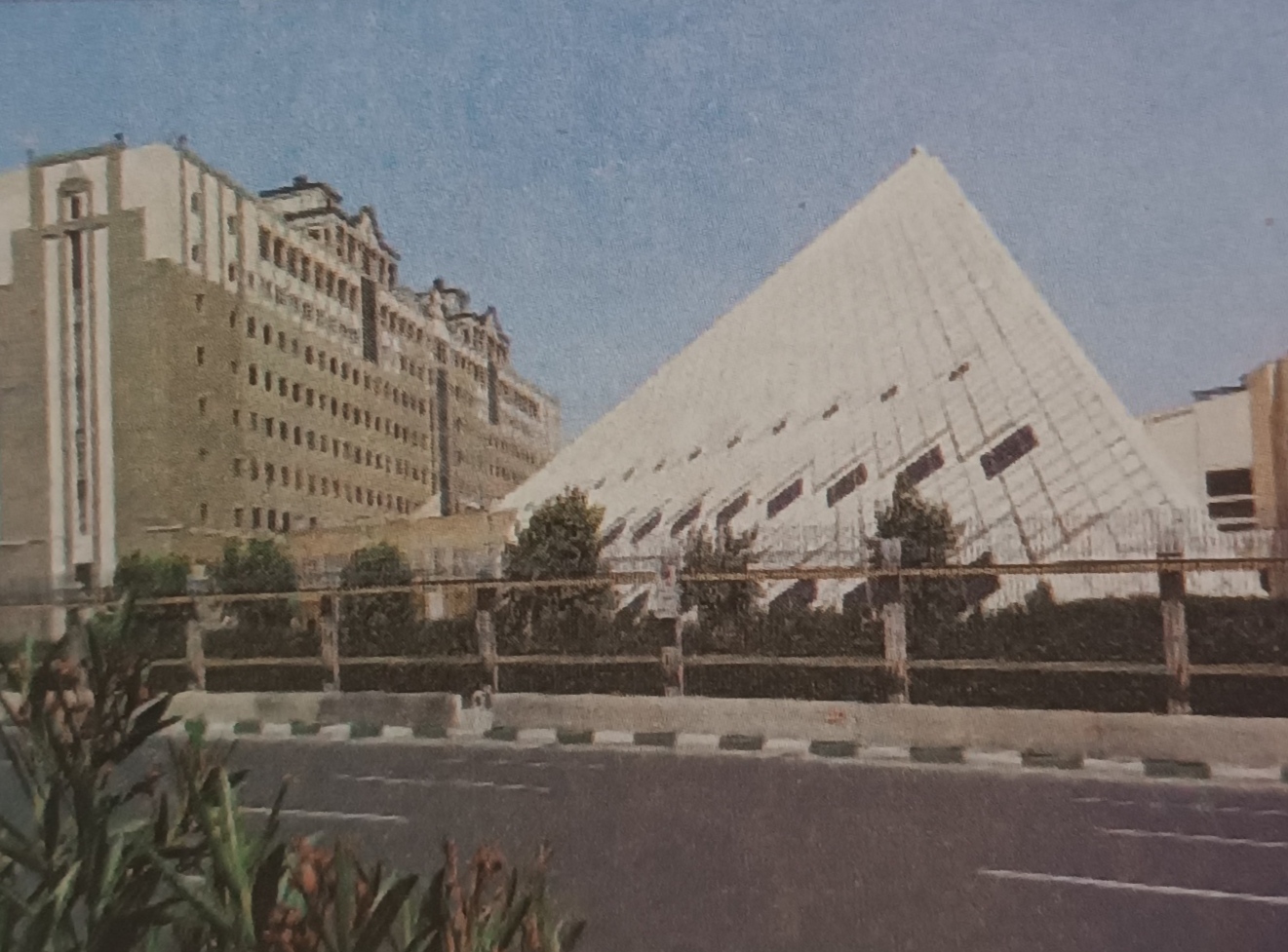 عنوان تست تور